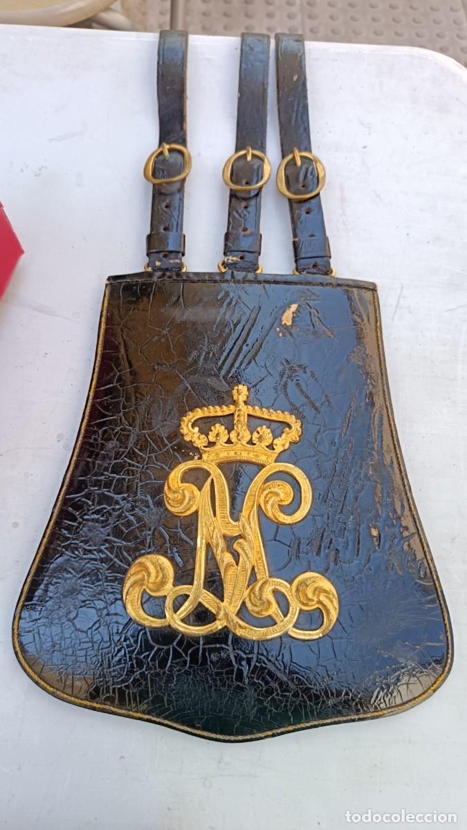Militaria: Porta pliegos de H&uacute;saes Espa&ntilde;a Alfonso 13