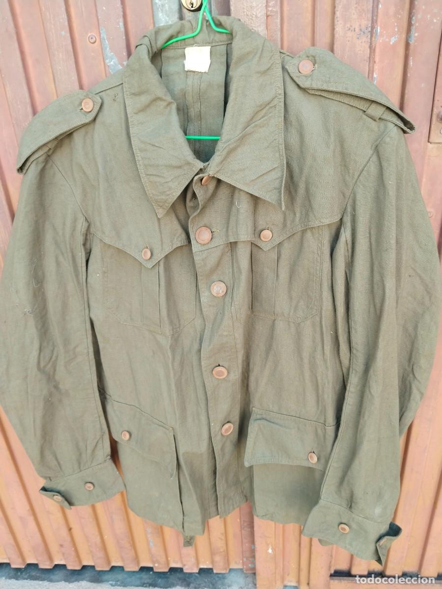 Military Antiques: SAHARIANA EJ&Eacute;R.ESPA&Ntilde;OL A&Ntilde;OS CUARENTA REGLAMENTO DEL 43 CON BOTONES TIPO MADERA O PASTA.