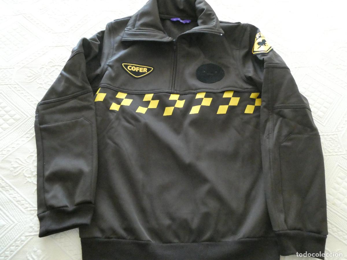 Militaria: 2 PARCHES DE VIGILANCIA SEGURIDAD PRIVADA O CHAQUETA. COFER. VIGILANTES GUARDIAS JURADO. 480GR