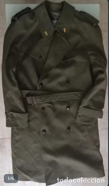 Militaria: abrigo militar verde