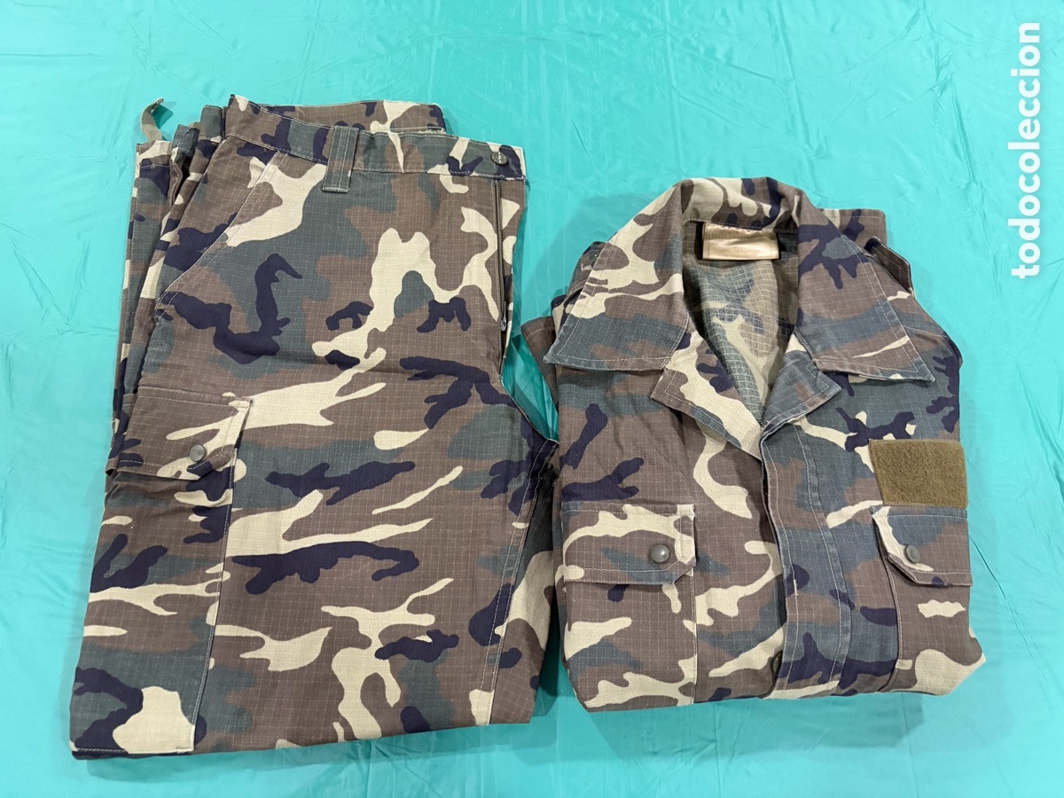 Militaria: UNIFORME Y GORRA DE FAENA MILITAR EJ&Eacute;RCITO ESPA&Ntilde;OL