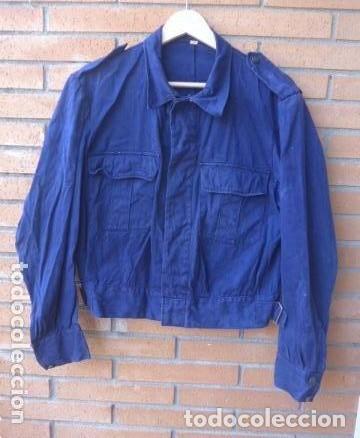 Militaria: Antigua guerrera corta azul, posiblemente falange o tanquista de carros.