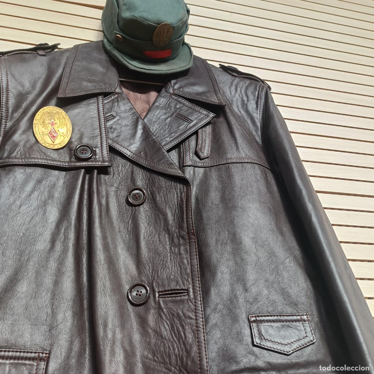 Militaria: Antiguo conjunto de la agrupaci&oacute;n de Tr&aacute;fico de la Guardia civil