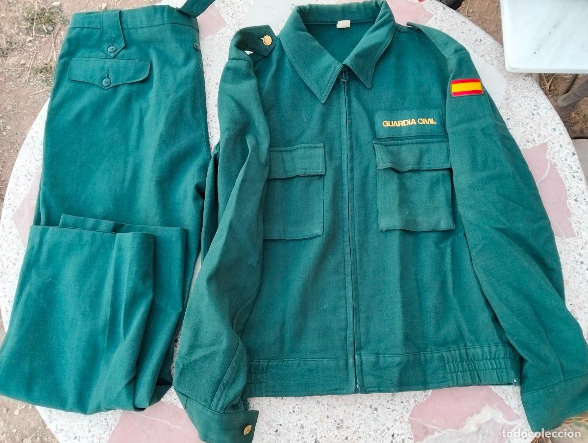 Militaria: Uniforme color verde de la Guarda Civil Espa&ntilde;ola talla 46 pantal&oacute;n y chaqueta a&ntilde;o 1991