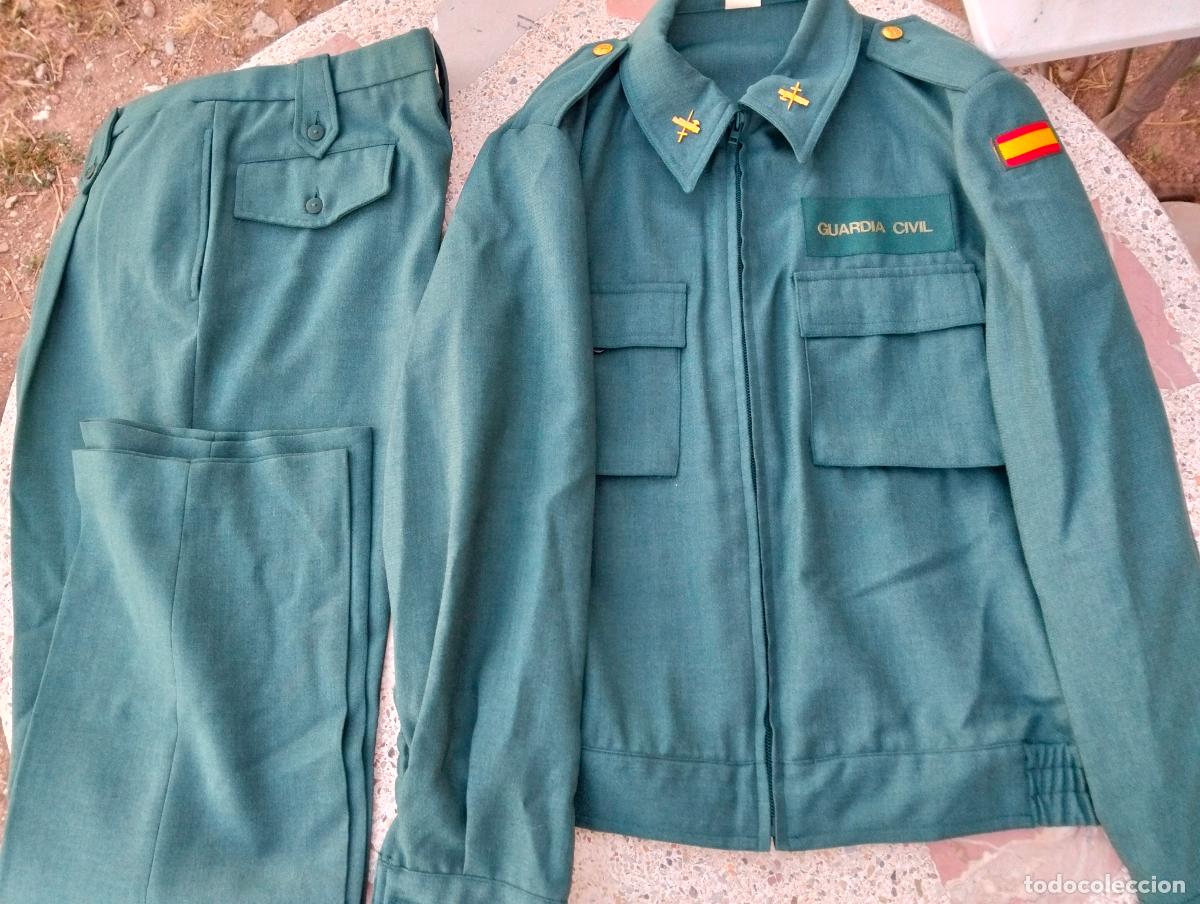 Militaria: Uniforme color verde de la Guarda Civil Espa&ntilde;ola talla 52 pantal&oacute;n y chaqueta a&ntilde;o 1992