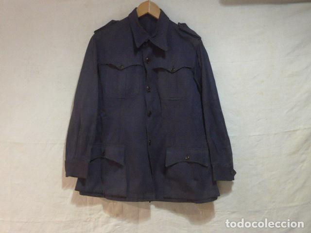 Militaria: Antigua guerrera sahariana espa&ntilde;ola en azul, original de a&ntilde;os 40. Ingenieros, ferrocarriles, falange