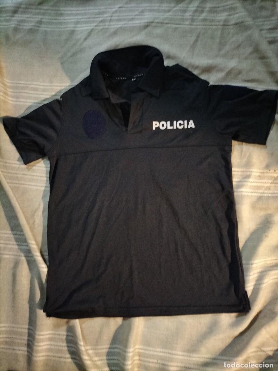 Militaria: Polo gen&eacute;rico polic&iacute;a local( sin damero) con velcro para las placas.talla.Xs. muy buen estado