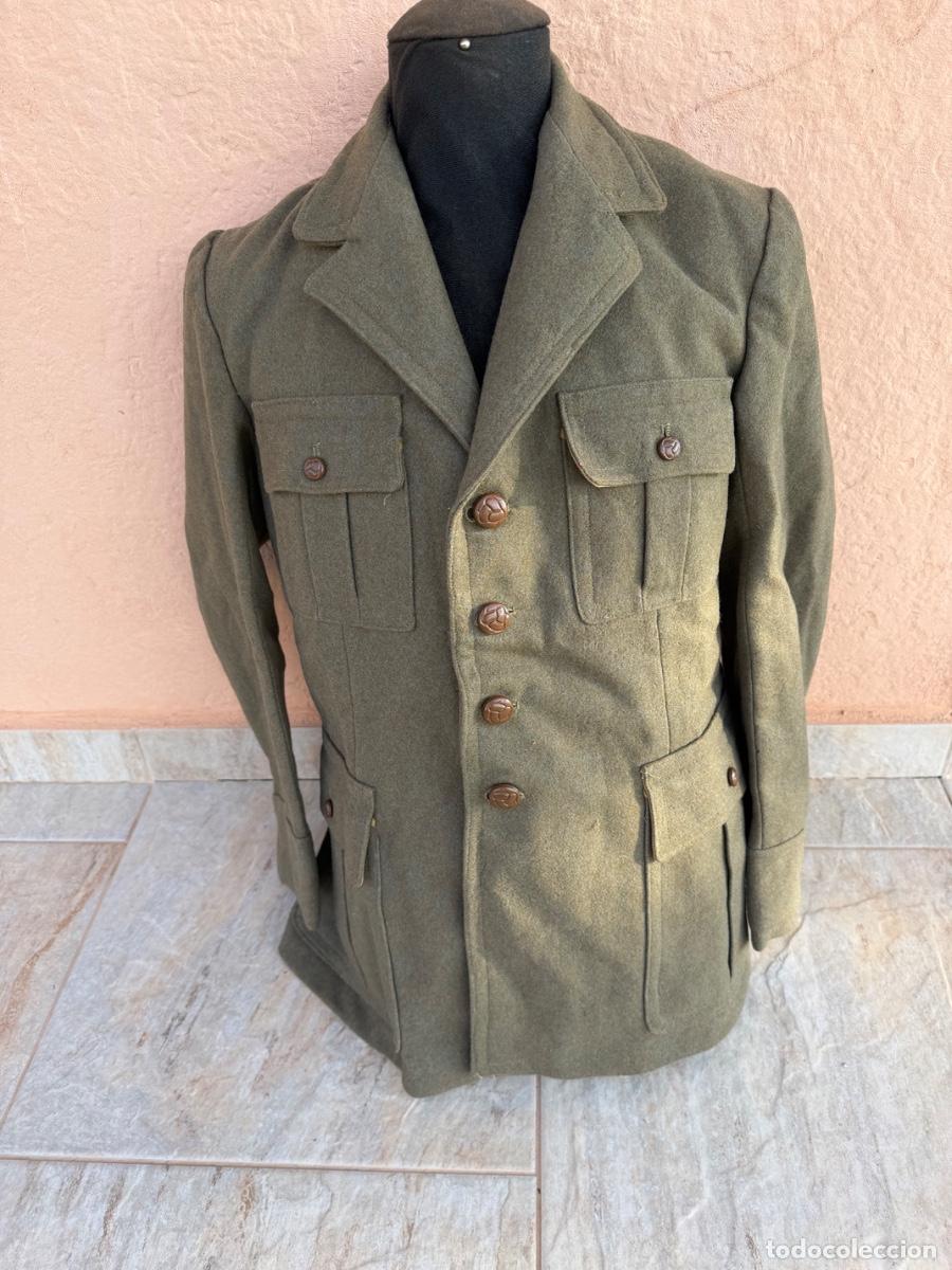 Militaria: Chaqueta italiana modelo guerra civil