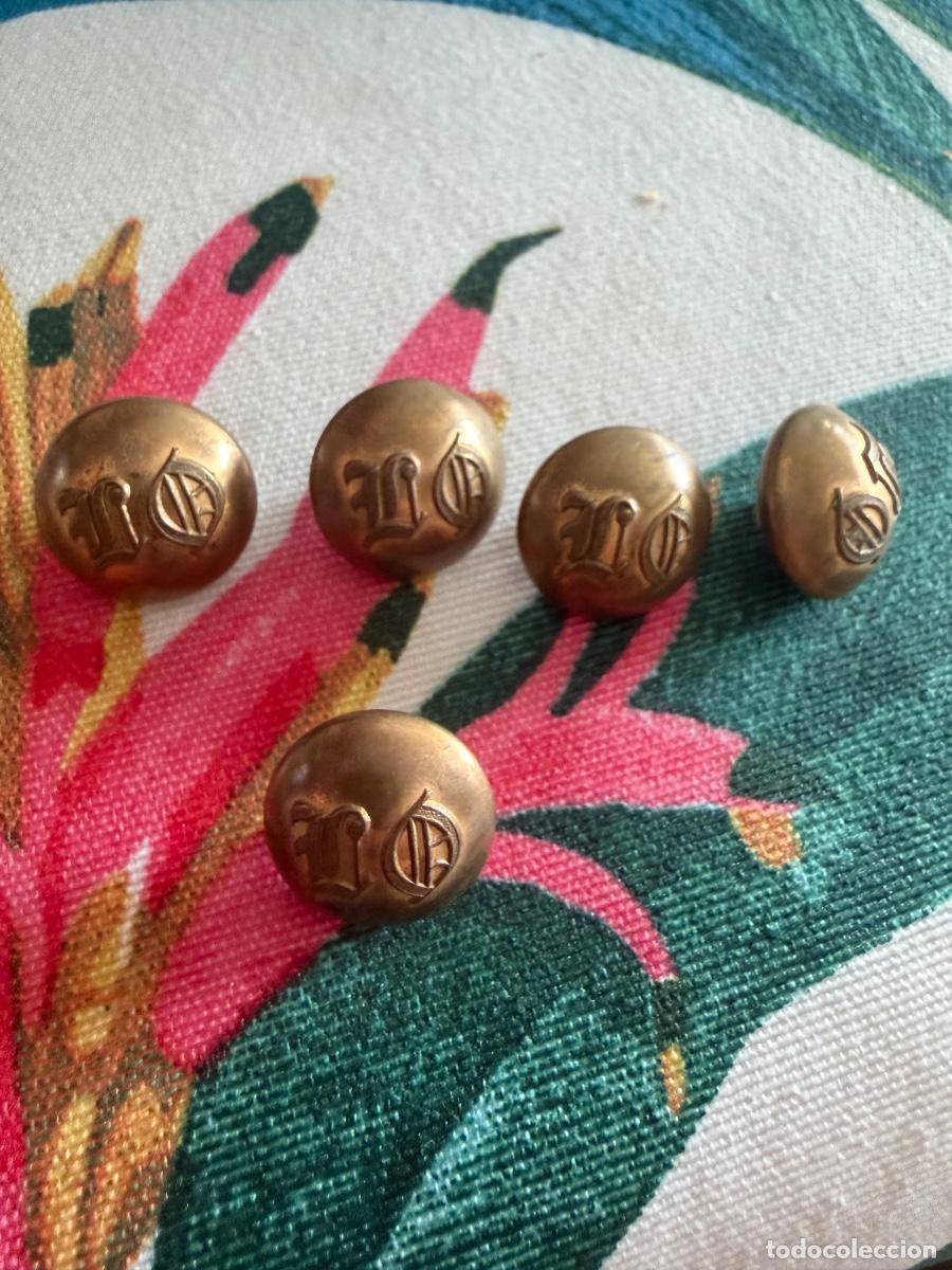 Militaria: Lote de botones &eacute;poca Alfonso XIII?