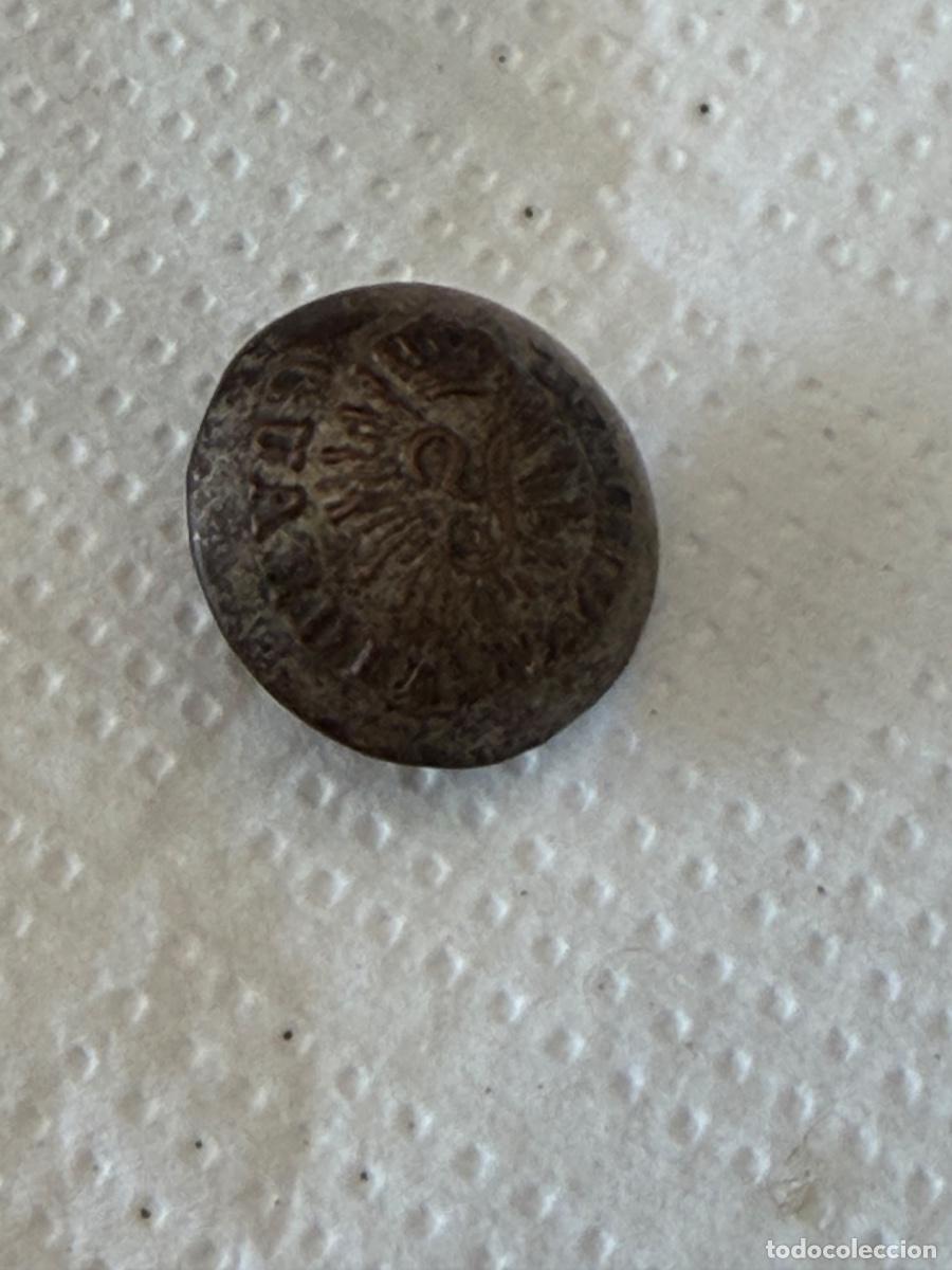 Militaria: Lote de botones Espa&ntilde;oles