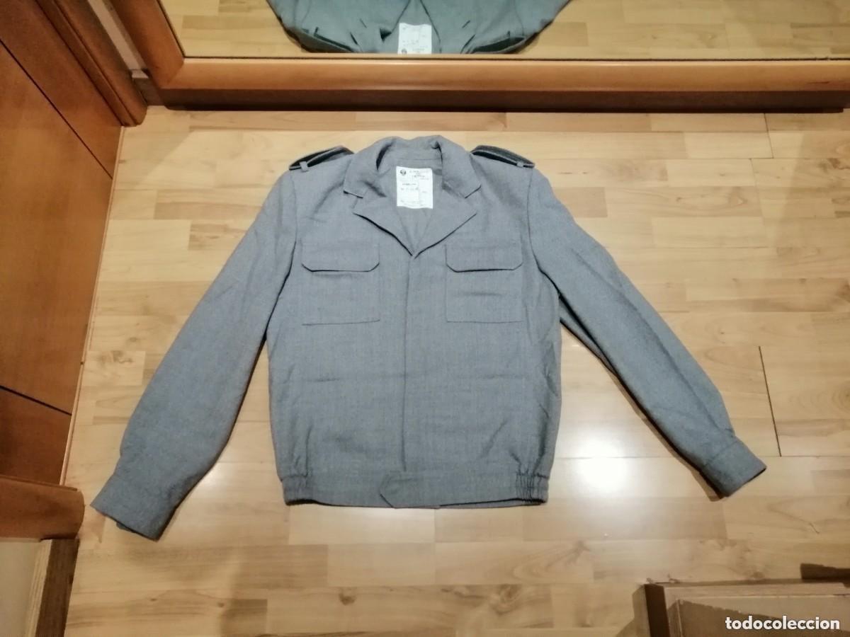Militaria: Chaqueta de uniforme militar Academia General Militar de Zaragoza Ej&eacute;rcito de Tierra