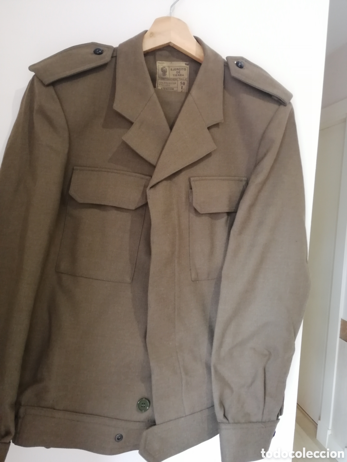 Militaria: Uniforme militar cazadora y pantal&oacute;n