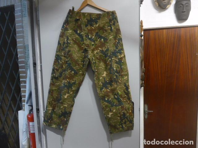 Militaria: Antiguo pantalon de camuflaje M-61 original de Paracaidista de las Bripac, oto&ntilde;o.