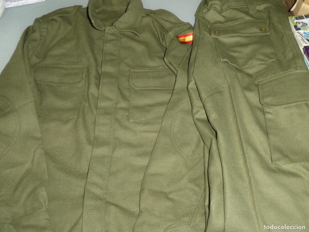 Militaria: UNIFORME MILITAR EJ&Eacute;RCITO ESPA&Ntilde;OL. A&Ntilde;OS 80 FAENA. NUEVO. CHUPITA PANTAL&Oacute;N. 1,5KG