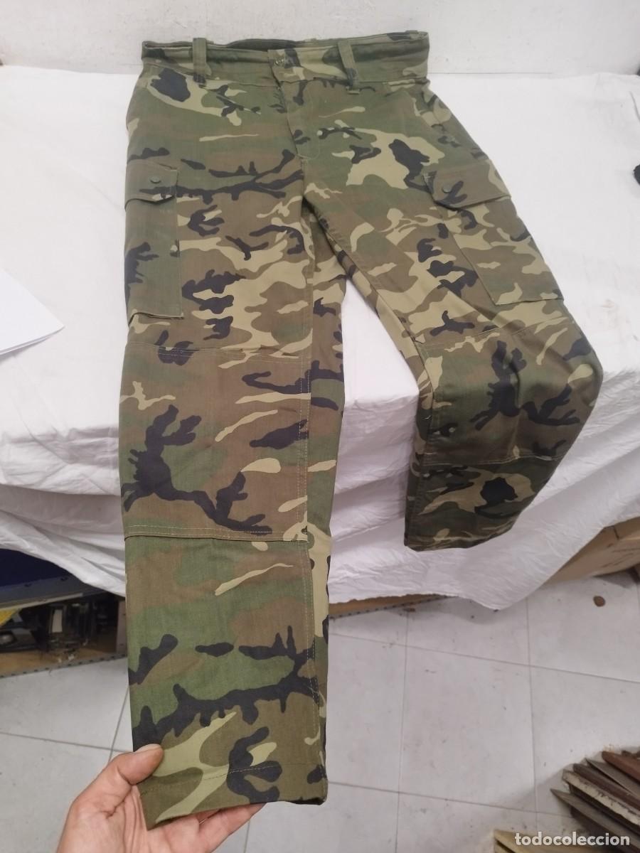 Militaria: Pantal&oacute;n militar del ej&eacute;rcito espa&ntilde;ol. Camuflaje, mimetizado. A&ntilde;os 90. Talla SP.