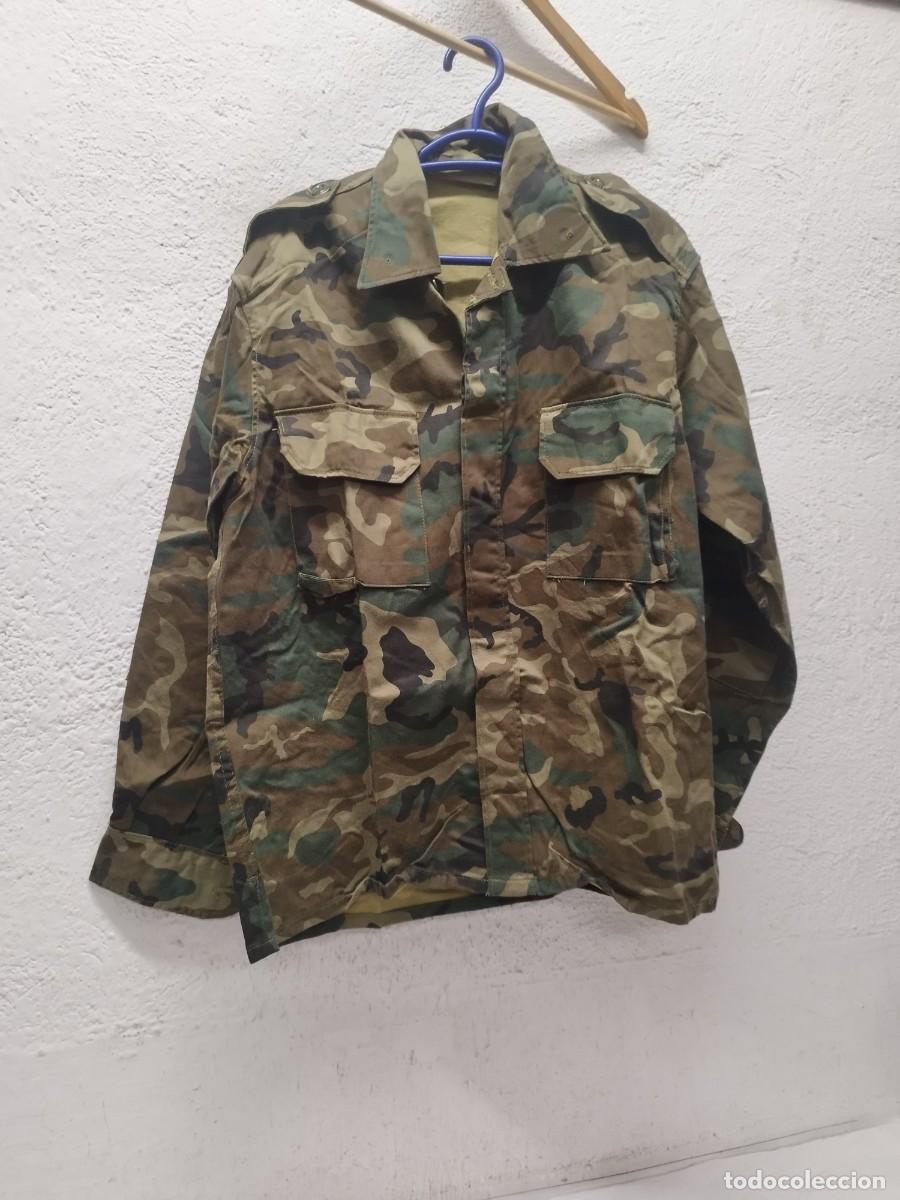 Militaria: Guerrera del ejercito espa&ntilde;ol, cahqueta de camuflaje, mimetizada. 1990.