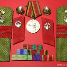 Militaria: URSS - CCCP - LOTE DISTINTIVOS UNIFORME - SARGENTO MAYOR - ZAPADORES - GUERRA FRIA - ORIGINAL
