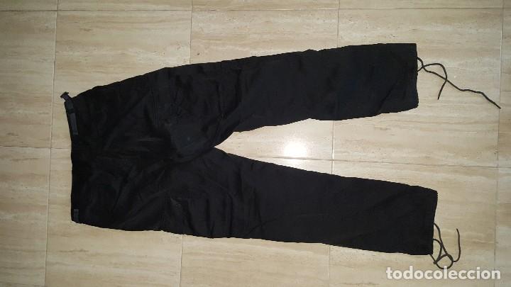 Militaria: Pantal&oacute;n Survival U.S.M.C.