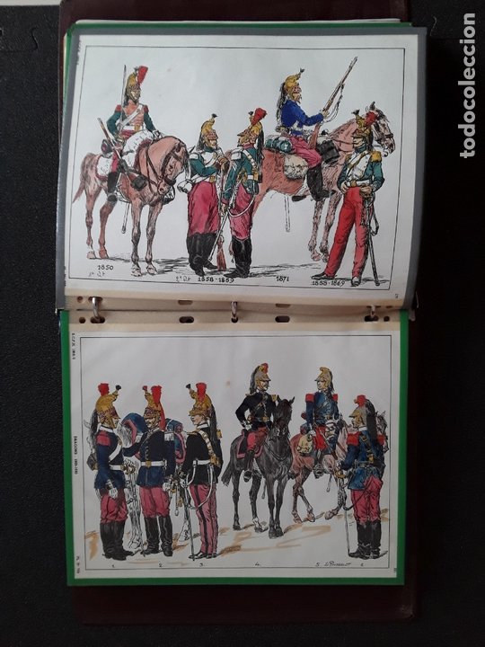 Militaria: Carpeta con ilustraciones de militares e indumentaria al uso de Francia. - Foto 1 - 172405665