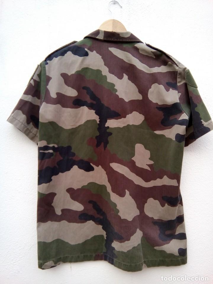 Militaria: Camisa militar francesa. Camuflaje boscoso. T39/40. Año 2002, con velcro para parches. - Foto 3 - 276582648