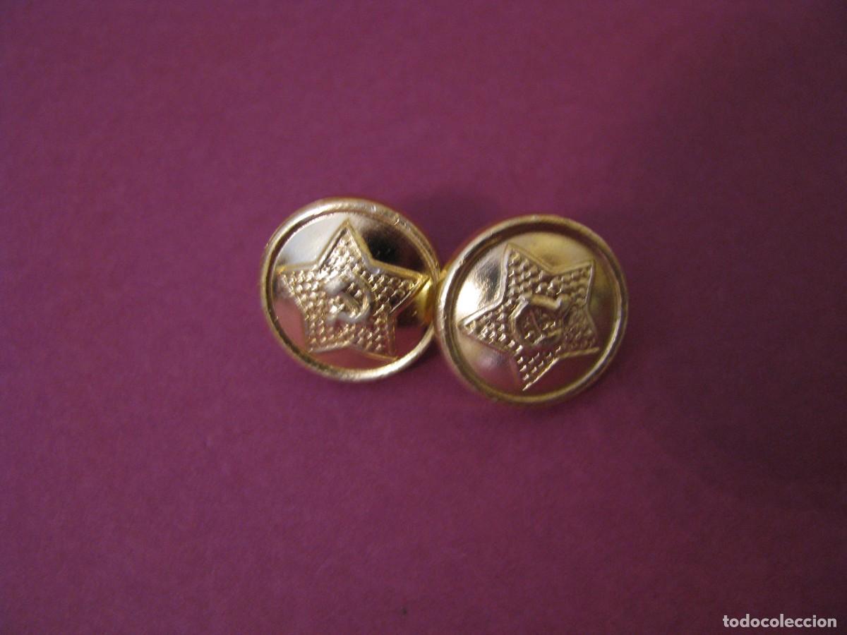 Militaria: 2 BOTONES PEQUE&Ntilde;OS DE UNIFORME DEL EJERCITO URSS. - Foto 1