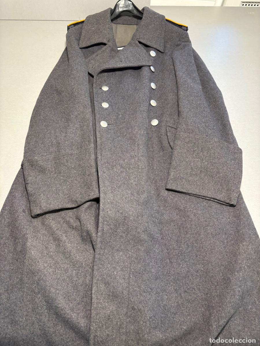 Militaria: Abrigo modelo de tropa aviaci&oacute;n alemana Tercer Reich.Original