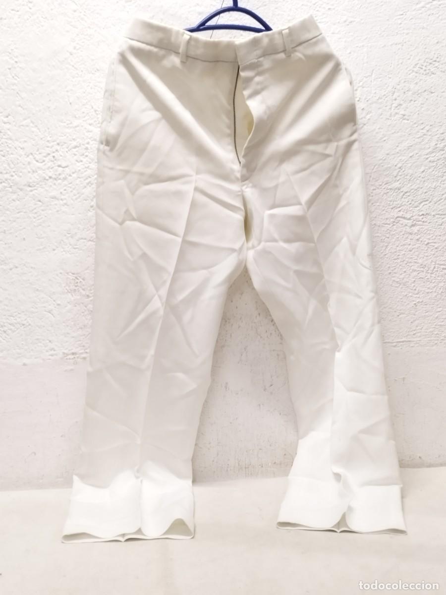 Militaria: Antiguo pantal&oacute;n militar blanco de la marina a identificar.