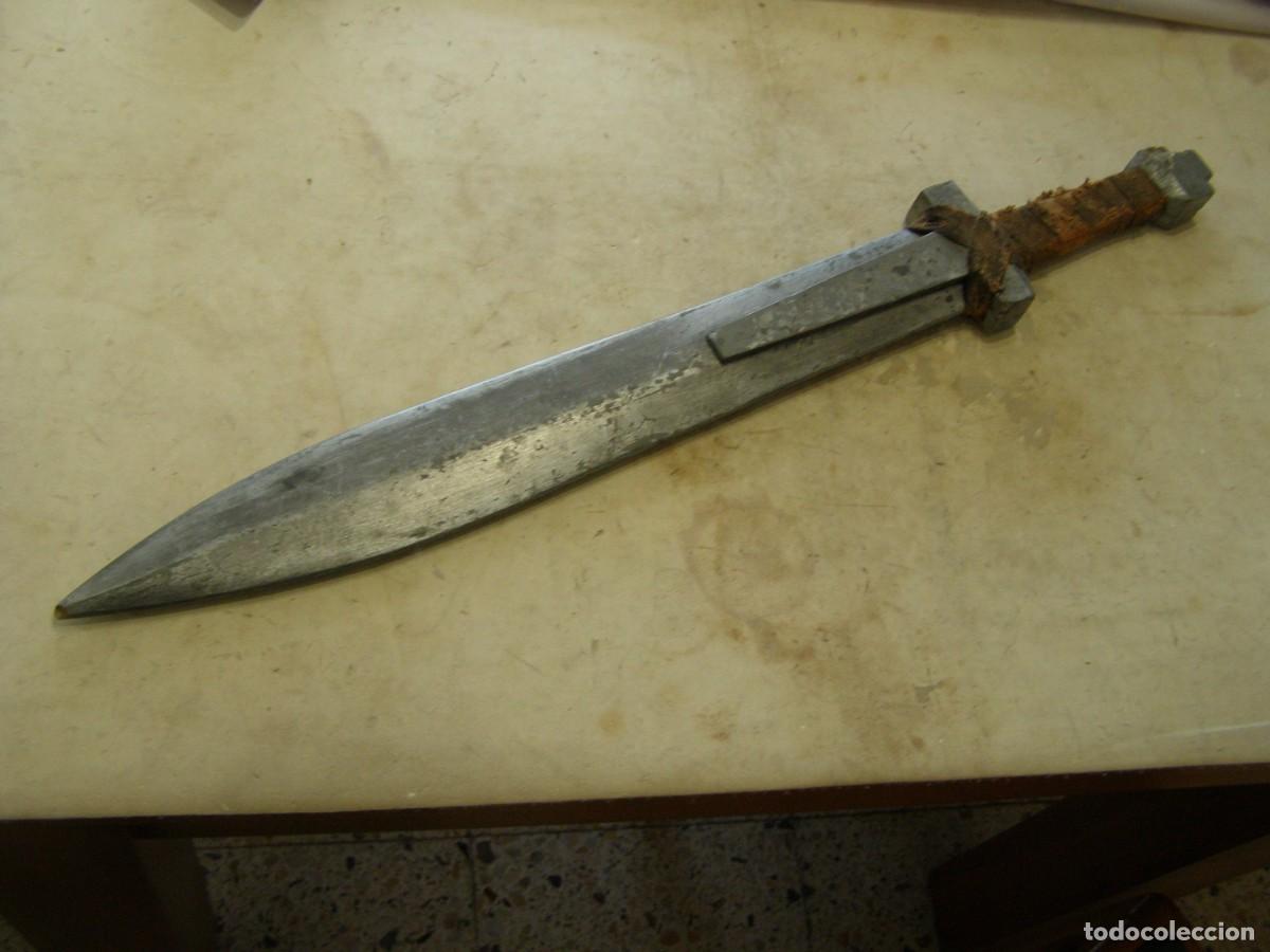 Militaria: Espada para teatro o cine. Ideal para recreaciones o espect&aacute;culos.