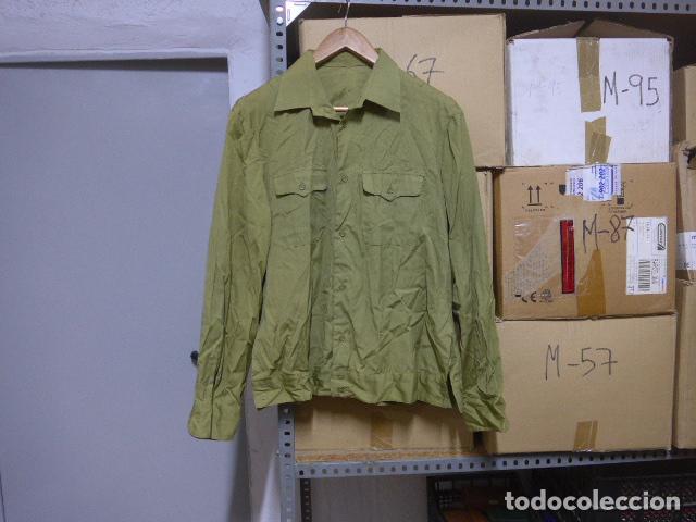 Militaria: Antigua camisa rusa a identificar, de la URSS comunista