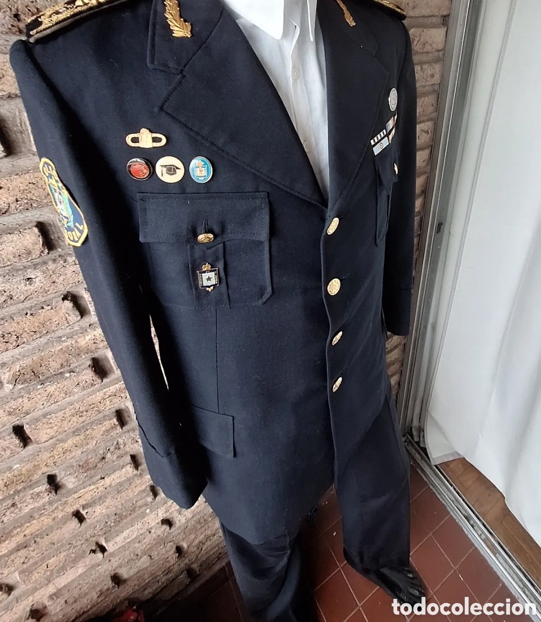 Militaria: URUGUAYAN DRESS BLUE UNIFORM COMMANDER GENERAL JACKET PANTS & EPPAULETTES