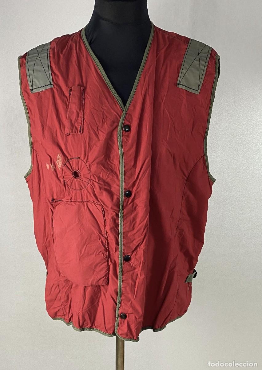 Militaria: CHALECO ROJO CUBIERTA DE PORTAAVIONES US NAVY VIETNAM 1970 ORIGINAL Flight deck preserver vest type