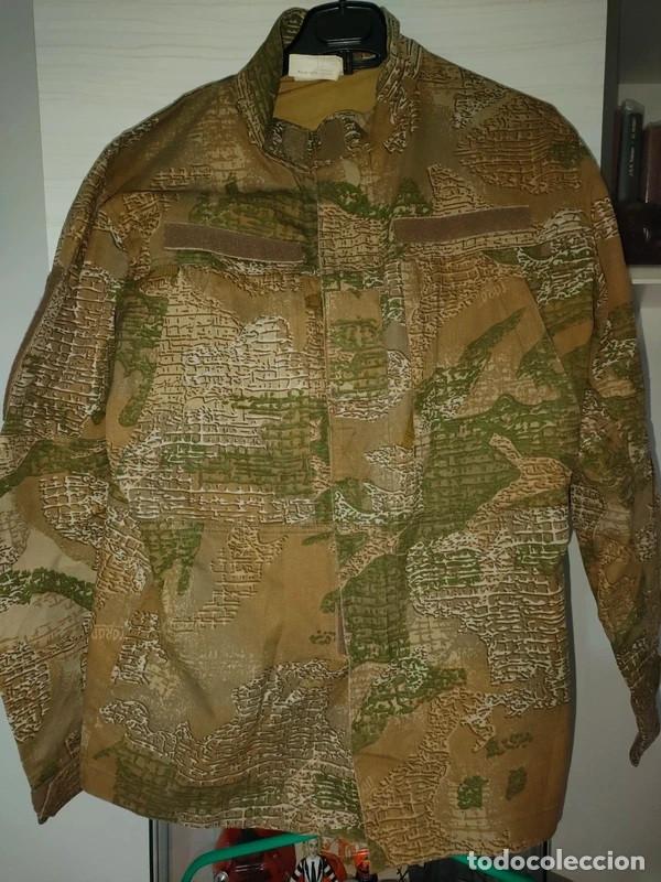 Militaria: Uniforme de paracaidista de la guerra de Ucrania