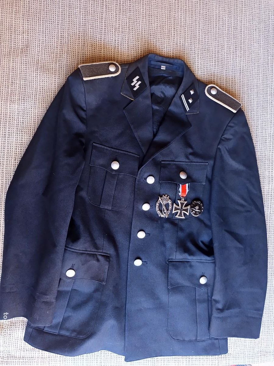 Militaria: Chaqueta militar imitaci&oacute;n SS.