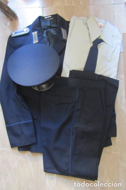 Militaria: Uniforme de sargento mayor de la polic&iacute;a de transporte de la Alemania Oriental Comunista RDA DDR