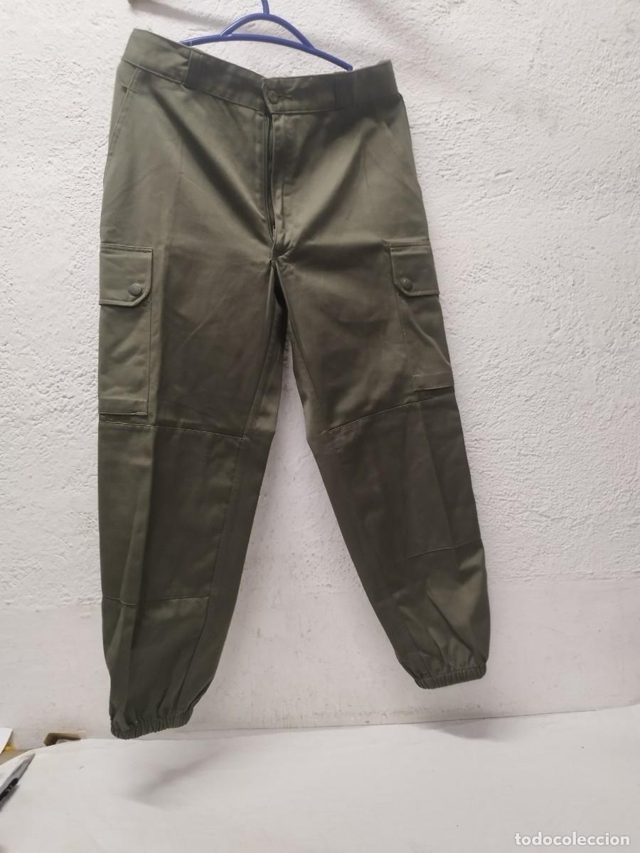 Militaria: Pantal&oacute;n militar del ej&eacute;rcito frances. Con goma en los tobillos 1994, 84M.