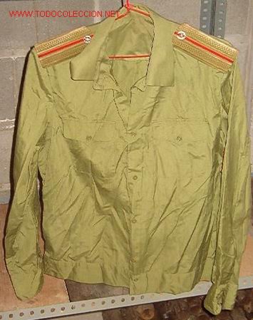 Militaria: Camisa verde rusa. - Foto 1