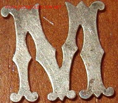 Militaria: M plateada de 23 cms - Foto 1
