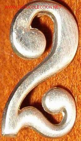 Militaria: 2 plateado de 2 cms - Foto 1