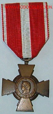 Militaria: Cruz al valor militar - Foto 1