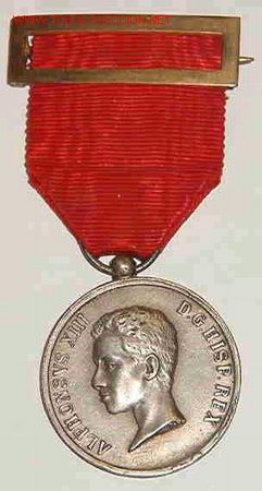 Militaria: Medalla de distinci&oacute;n, plata - Foto 1