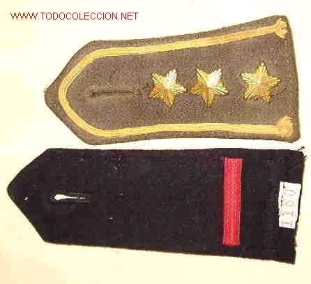 Militaria: Dos hombreras - Foto 1
