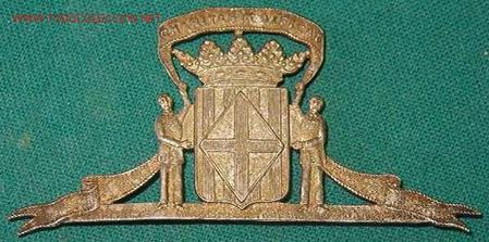 Militaria: Chapa de gorra CHARITAS A DIFICAT - Foto 1