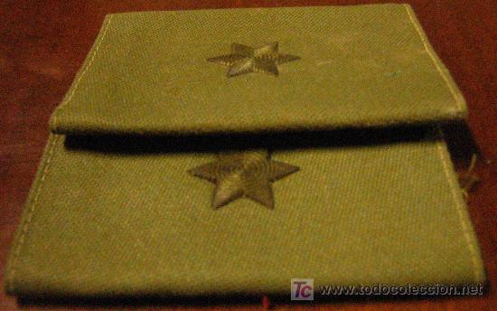 Militaria: Pareja de hombreras - Foto 1