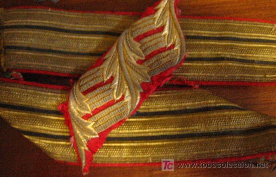 Militaria: Galones - Foto 1