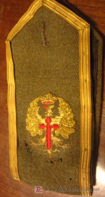Militaria: Una hombrera bordada - Foto 1