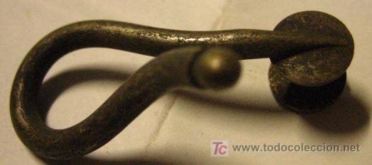 Militaria: pieza de portasable - Foto 1