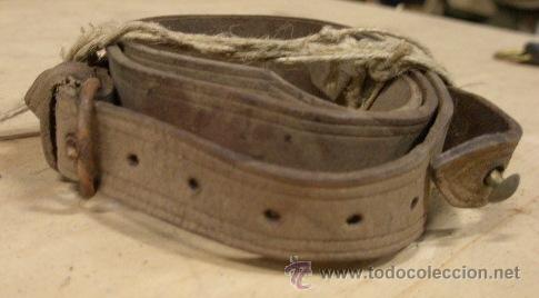 Militaria: Trincha marr&oacute;n, incompleta - Foto 1