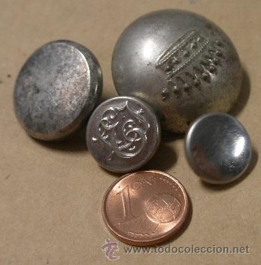 Militaria: Lote de 4 botones - Foto 1
