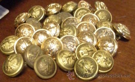 Militaria: Lote de 32 botones peque&ntilde;os - Foto 1