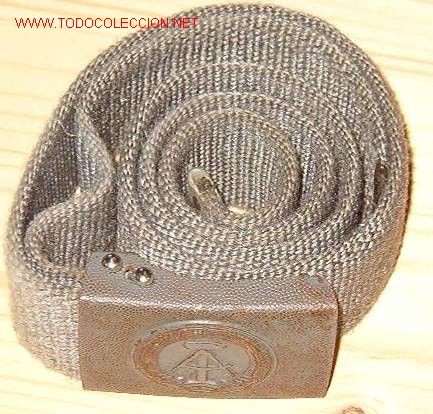 Militaria: Cintur&oacute;n de lona RDA - Foto 1